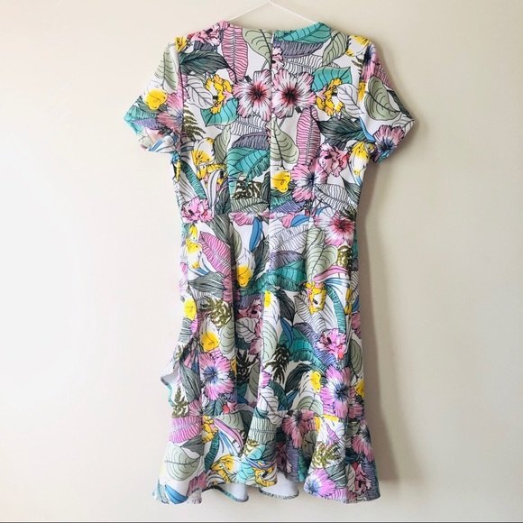 NWT APT.9 Floral ruffle hem fit and flair dress size M - Picture 6 of 8